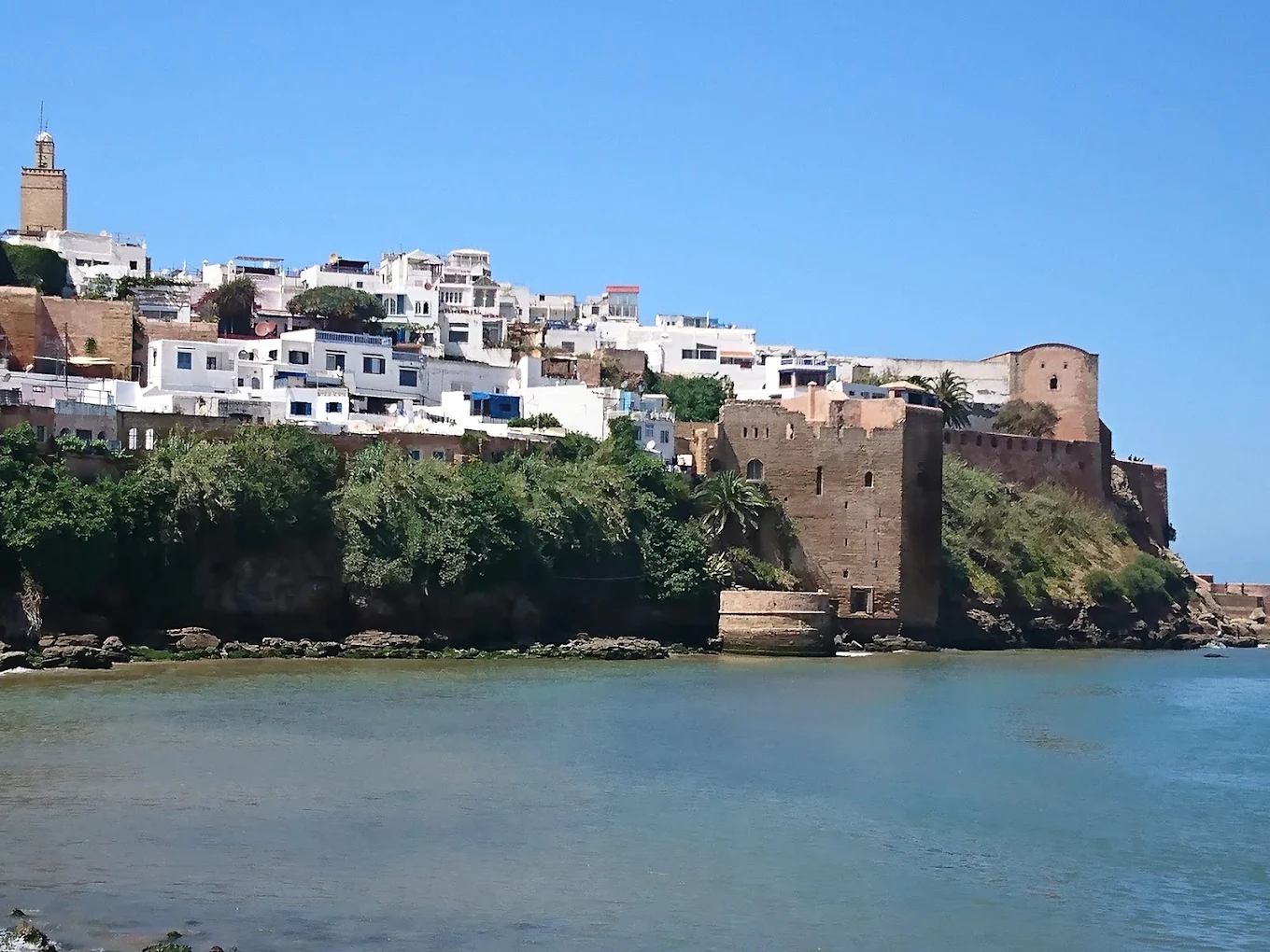 Chefchaouen medina and mountain setting